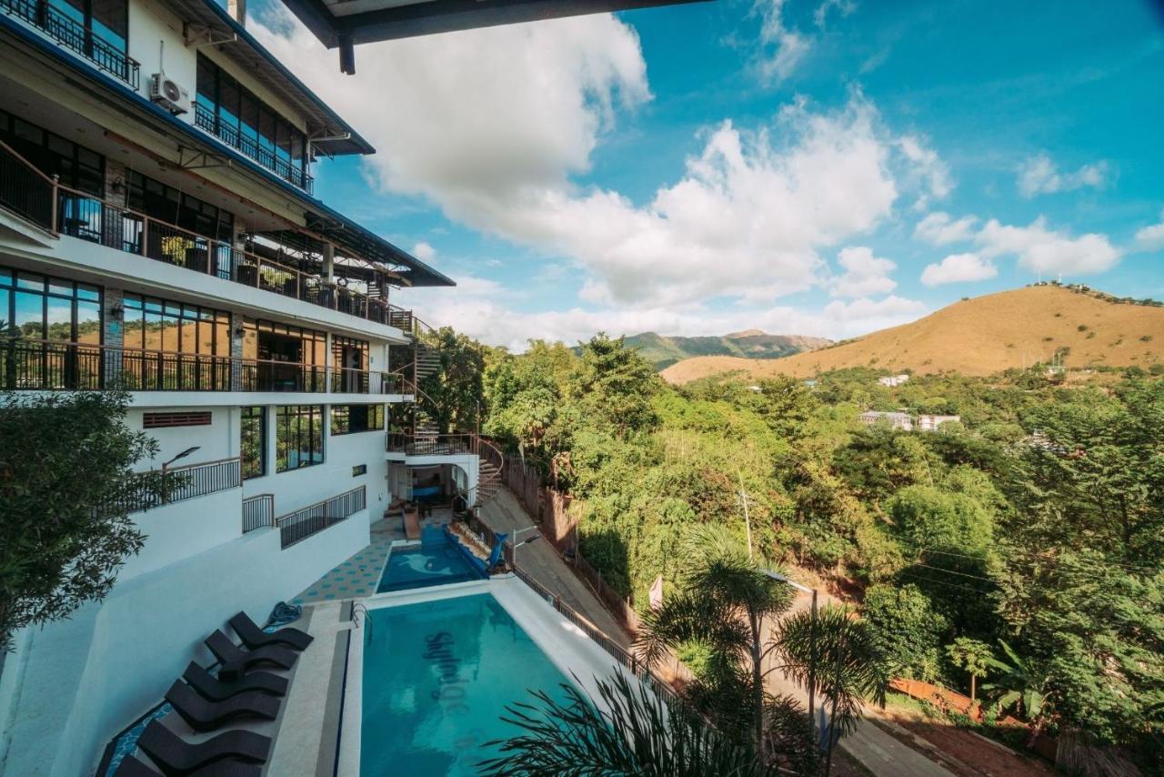 Skylodge Resort Coron Exterior foto