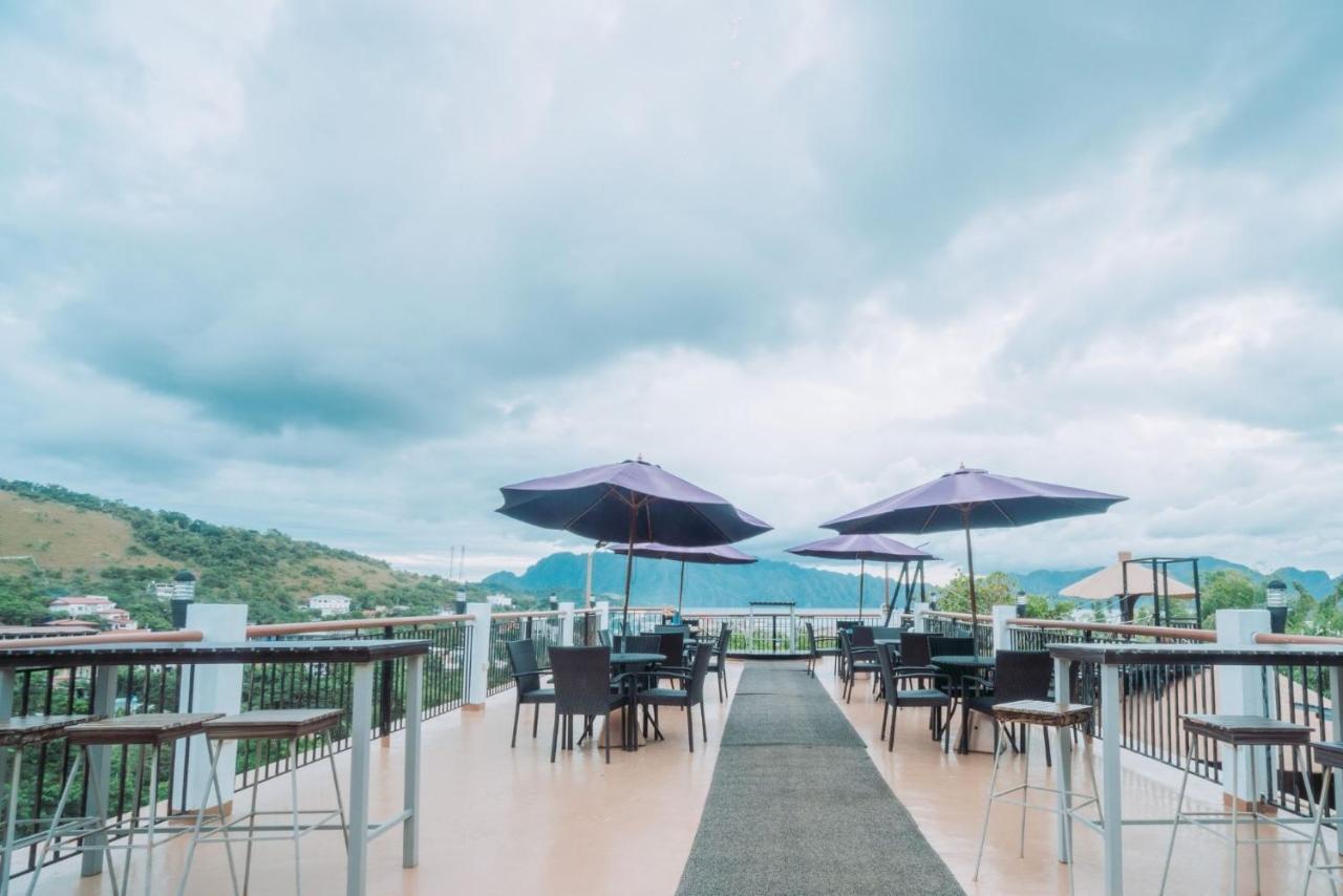 Skylodge Resort Coron Exterior foto