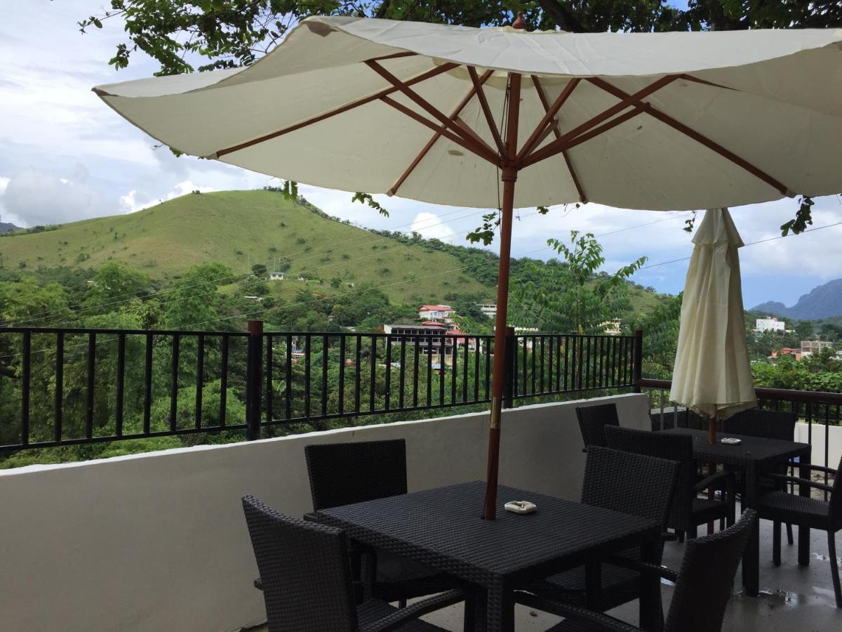 Skylodge Resort Coron Exterior foto